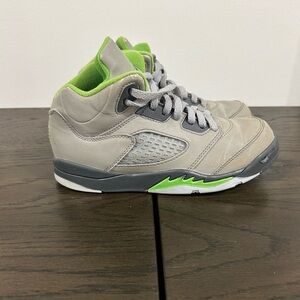 Size 2Y-air Jordan 5 retro green bean